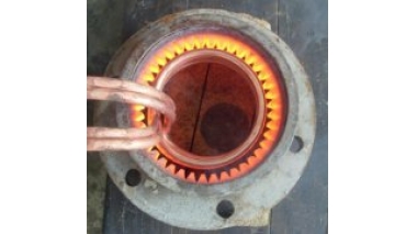 <b>超音频淬火设备对轨道火车轮的淬火处理</b>