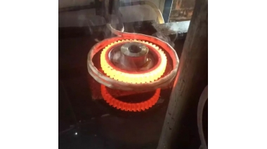 浅析感应加热机对大型铸件的热处理工艺
